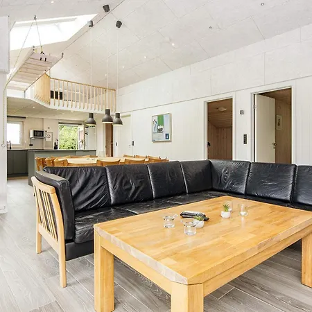 12 Person In Ferienhaus